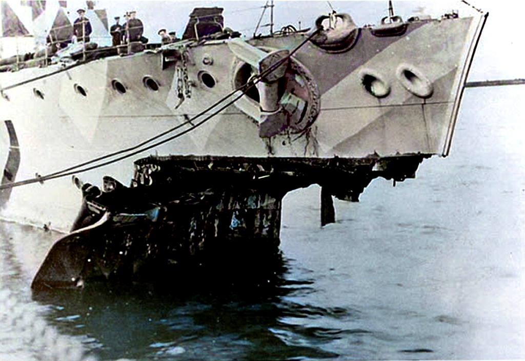 The damaged bow of HMS Fearless after smashing into K17 just forward of the conning tower during the Battle of May Island